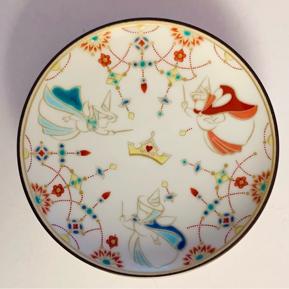 Disney x Kutani Ware Collectible Plate - Sleeping Beauty Fairies Limited Edition - Picture 4 of 7